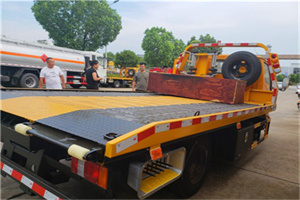 甘井子附近拖车电话号码服务